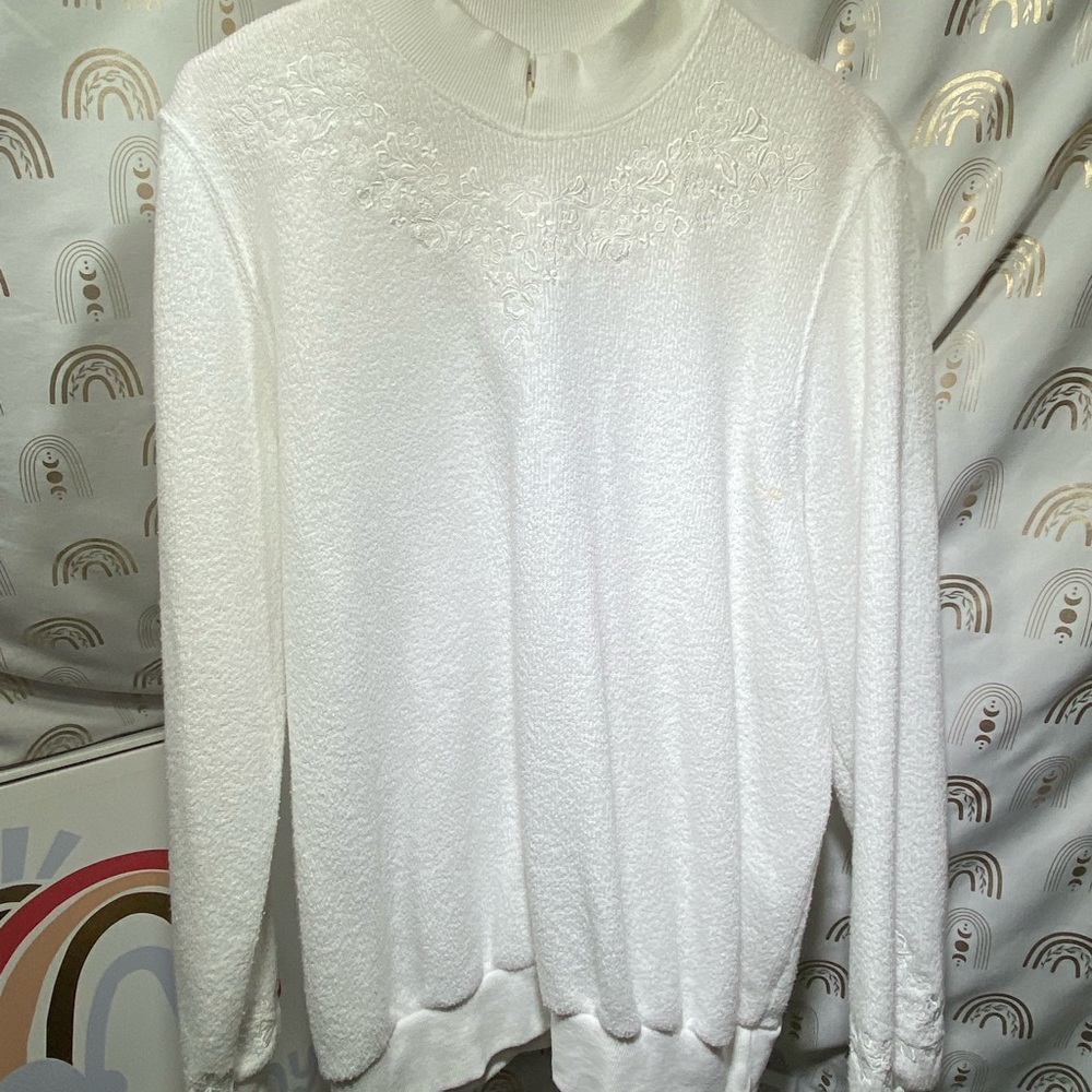 Bon Worth White Crew Neck Sweater